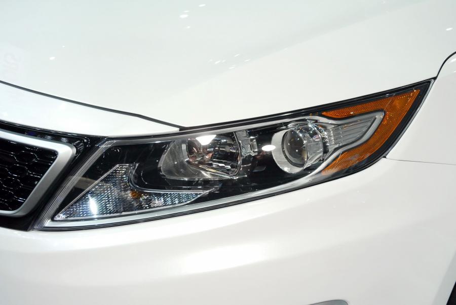  Kia Optima Hybrid 2011 года  (фото 3 из 29)